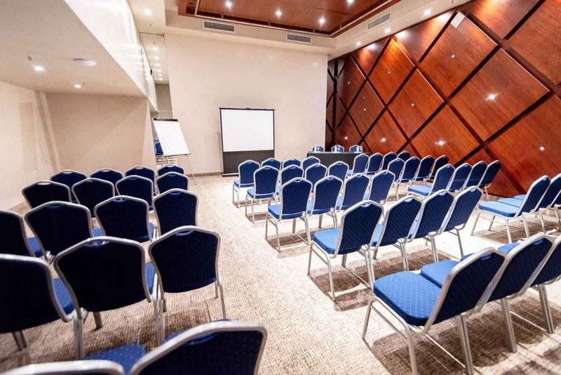 Topacio Salón para Conferencias